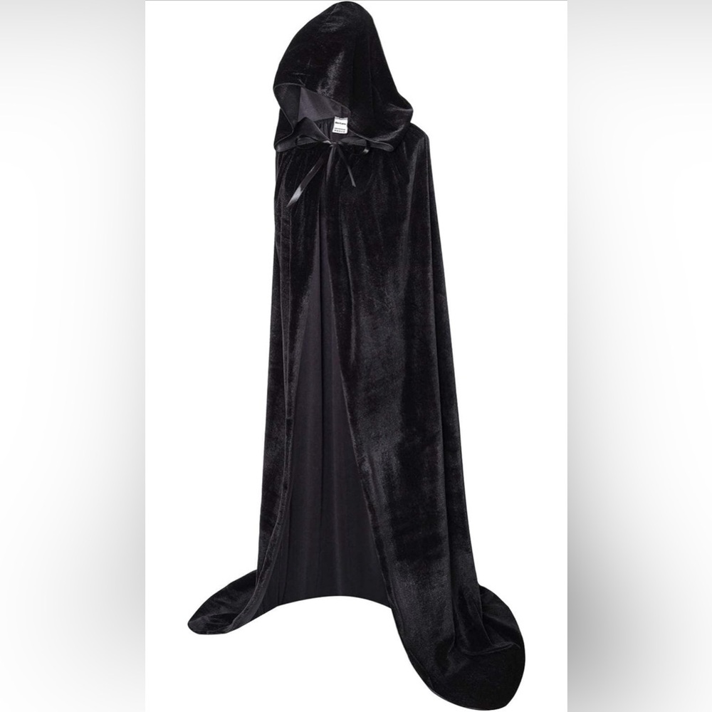 NWT - Black Velvet Cape Cosplay Costume